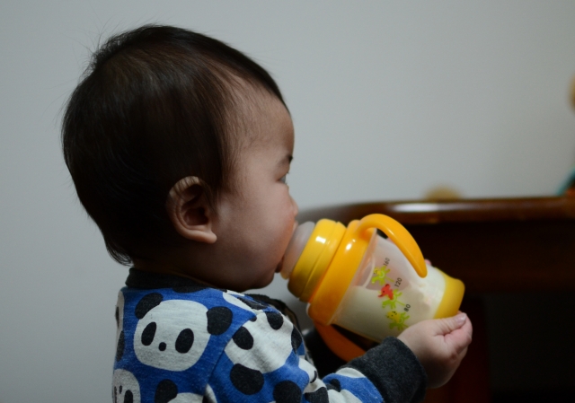 子供の夜泣きは何歳から始まる？