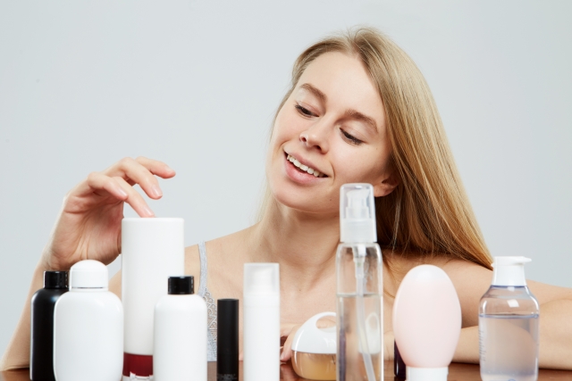 最近妻の化粧が派手になった