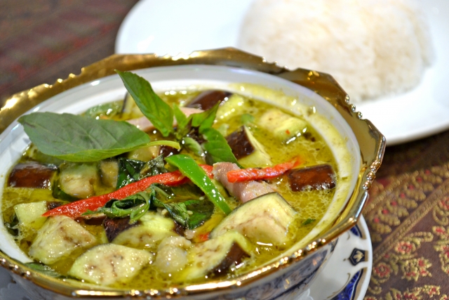 夏にこそおすすめのタイカレー